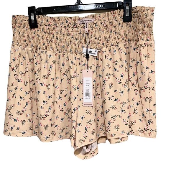 BCBGENERATION Smocked Waist Shorts In Peach - Picture 2 of 8